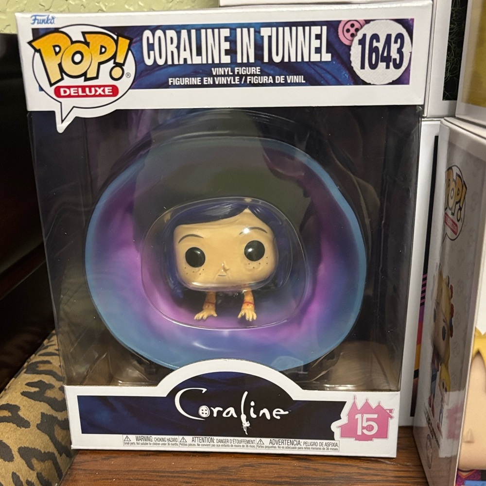 Funko Pop! Deluxe Coraline with Blue and Purple Tunnel